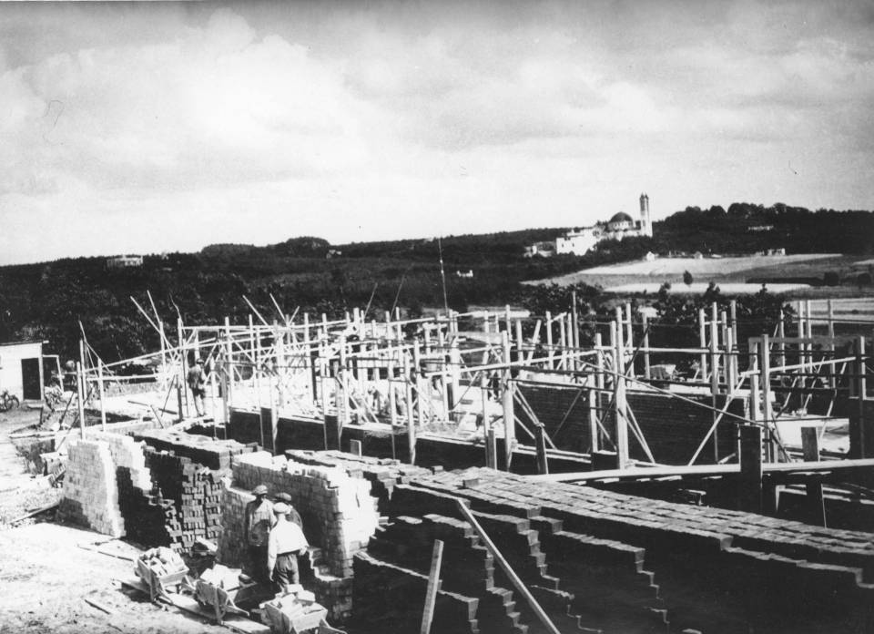 Huize Mariënbosch in aanbouw (RAN) architect Estourgie