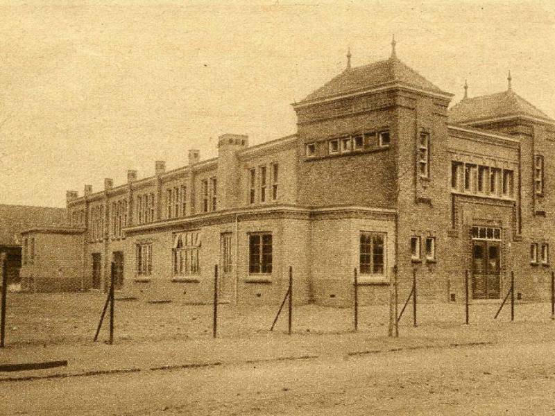 R.K. Verenigingsgebouw, architect&nbsp;Estourgie