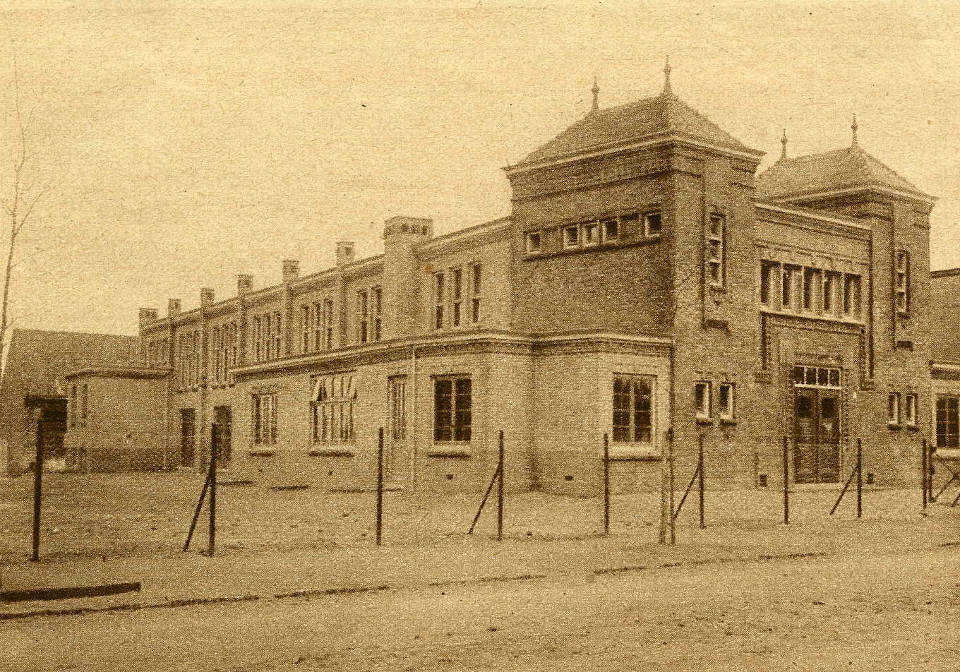 RK Verenigingsgebouw (RAN) architect Estourgie