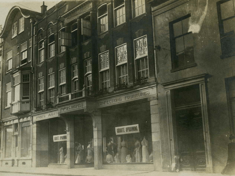 De Geschiedenis van Firma Wed. W.G. Haspels: Een Modepaleis in&nbsp;Nijmegen
