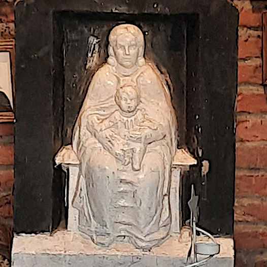 Beeld Maria met kind, kapelletje Florapark, Ed van Teeseling