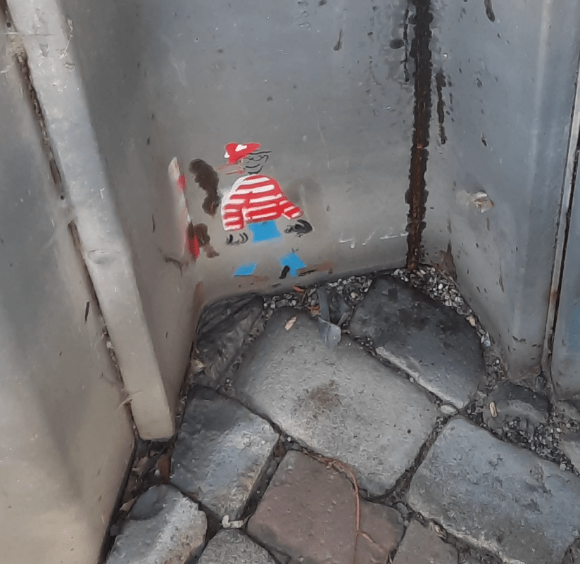 Hier is Wally! (Ergens bij de Waalkade was hij er in augustus 2022 nog steeds)