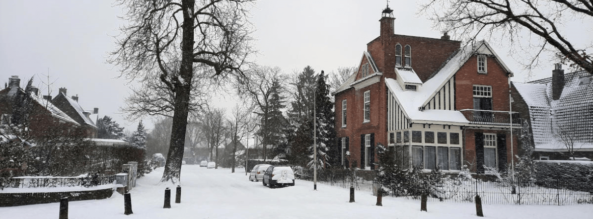 Villa Rica Voorstadslaan 351 in de sneeuw architect Hoffmann
