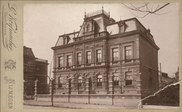 Stedelijk Gymnasium, foto 1890 (Gerard Korfmacher via F21820 RAN) Kronenburgersingel 73, architect Weve