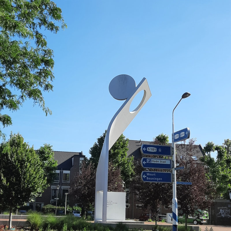 Joris Ivens Monument op Joris Ivens plein