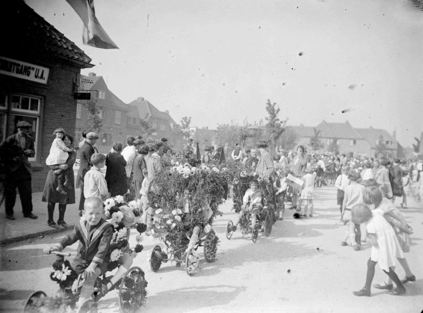 loemencorso Maasplein viering 700 jaar stad 1930 GN11771