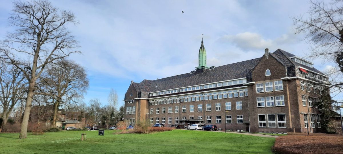 Hees: Rijke Historie, Groene Omgeving en Bezienswaardigheden