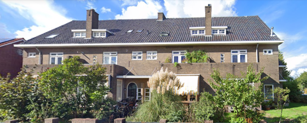 Borneostraat 28 t/m 34, september 2022 (Google Streetview) architecten Meerman en van der Pijl