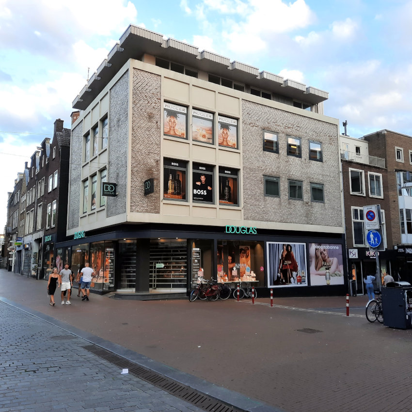 Burchtstraat 2 Van Dijk en Witte Douglas architect Rodenburg augustus 2023