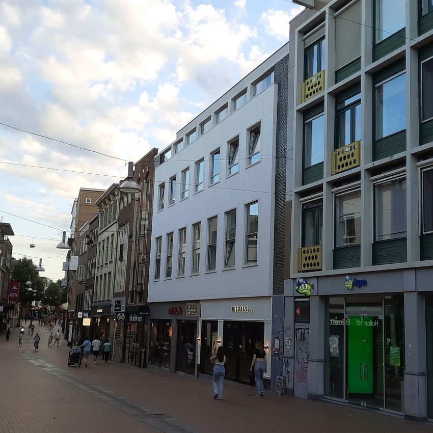 Vroeger Kofa , in augustus 2023 Nelson en Rituals Architect van Veen 1952 1954