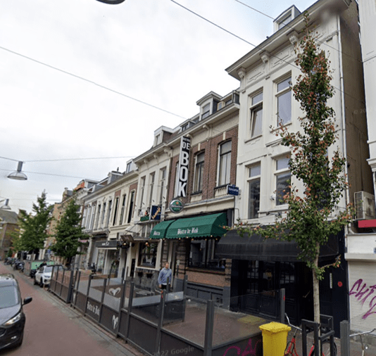 In de Betouwstraat 12 in september 2022. Het is mij niet bekend welke uiterlijke verbouwing er tussen 1935 en 2022 hebben plaatsgevonden. (Google Streetview)