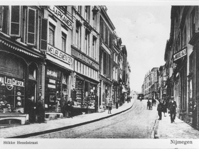 Verbouwing tot tweede winkel Warenhuis de Bijenkorf voor Keijser, Architect&nbsp;Reijnen