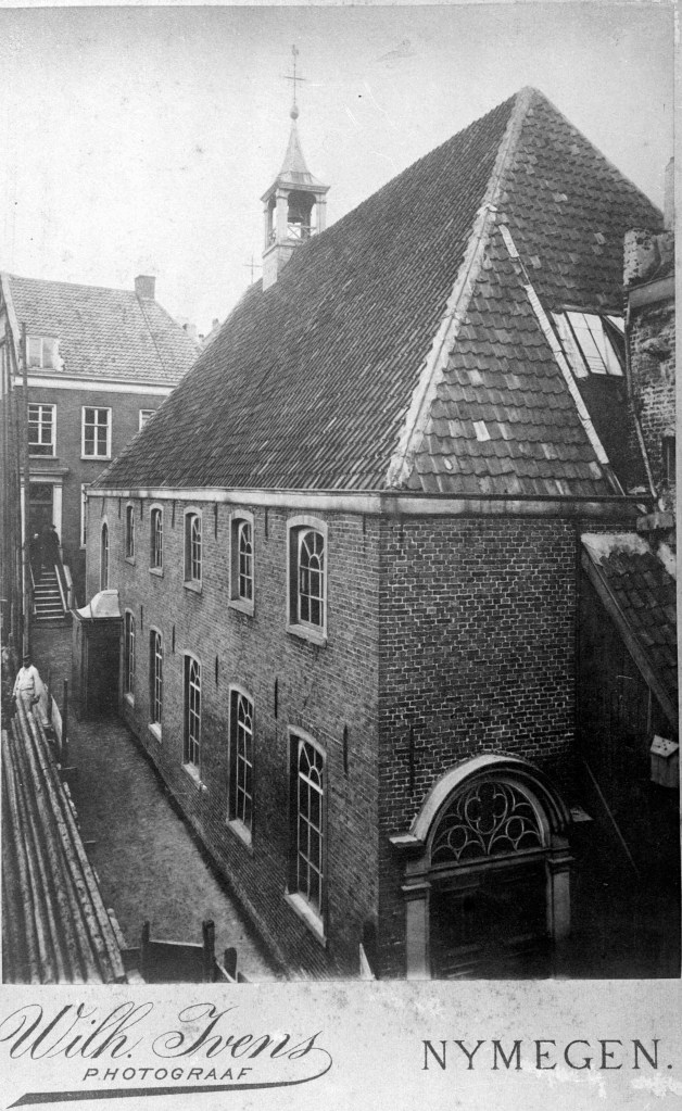 De voormalige St. Augustinuskerk, afgebroken in mei 1886, 1886 (GN2091 RAN)