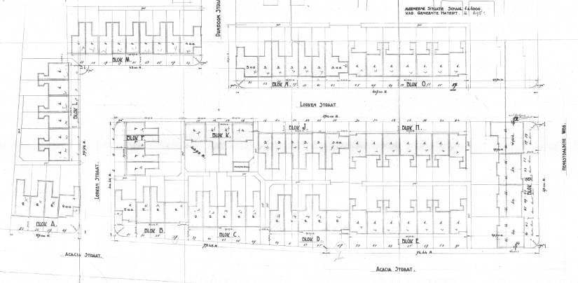 Het bouwen van 75 (of 73?) eengezinswoningen 3 (of 5? ) Beneden- 8 Bovenwoningen – 1 Winkelhuis en 1 Transformatorhuis op een terrein gelegen ten westen van den Broerdijk, architect Reynen voor de Gezonde Woning, datum tekening juli 1933 (D12.400216)