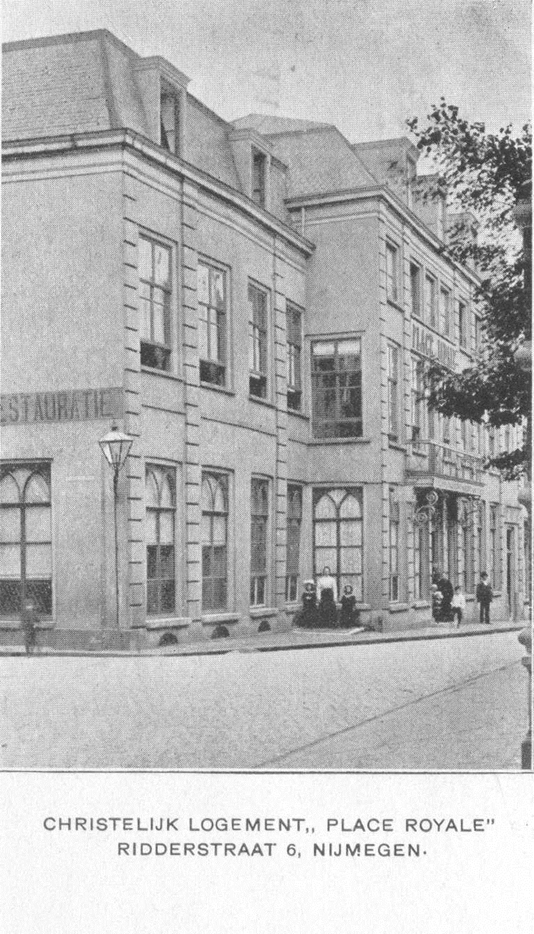 Hotel Restaurant "Place Royale", 1910 (F32054 RAN)