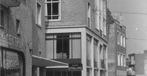 De winkel van de Gebr Tromp, 4/1952 (Commissariaat van Politie Nijmegen via F14706 RAN CC0)