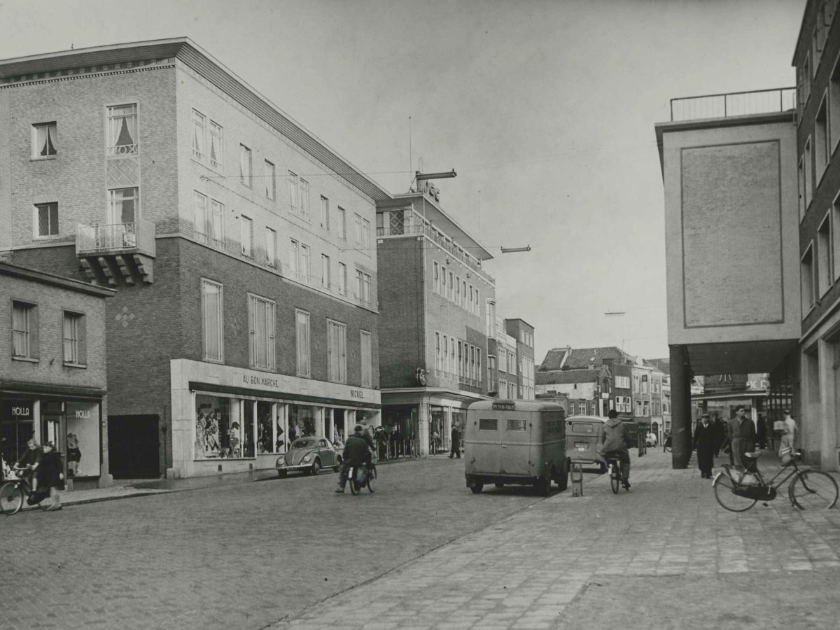 Drogisterij Nickel en Au bon marche architect&nbsp;Okhuijsen