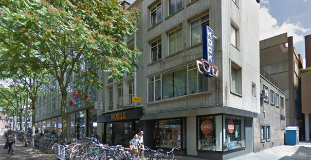 Kock Bril Shop gebouwd als Opticien Sellink, Augustijnenstraat 36-38 in juli 2019 (Google Streetview) architect van der Kloot