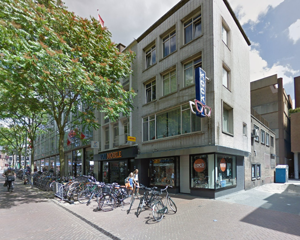 Kock Bril Shop gebouwd als Opticien Sellink, Augustijnenstraat 36-38 in juli 2019 (Google Streetview) architect van der Kloot