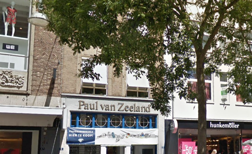 Burchtstraat 5: gebouwd als Apotheek Blommestein-Bijleveld, al jaren juwelier Paul van Zeeland, juli 2019 (Google Streetview)
