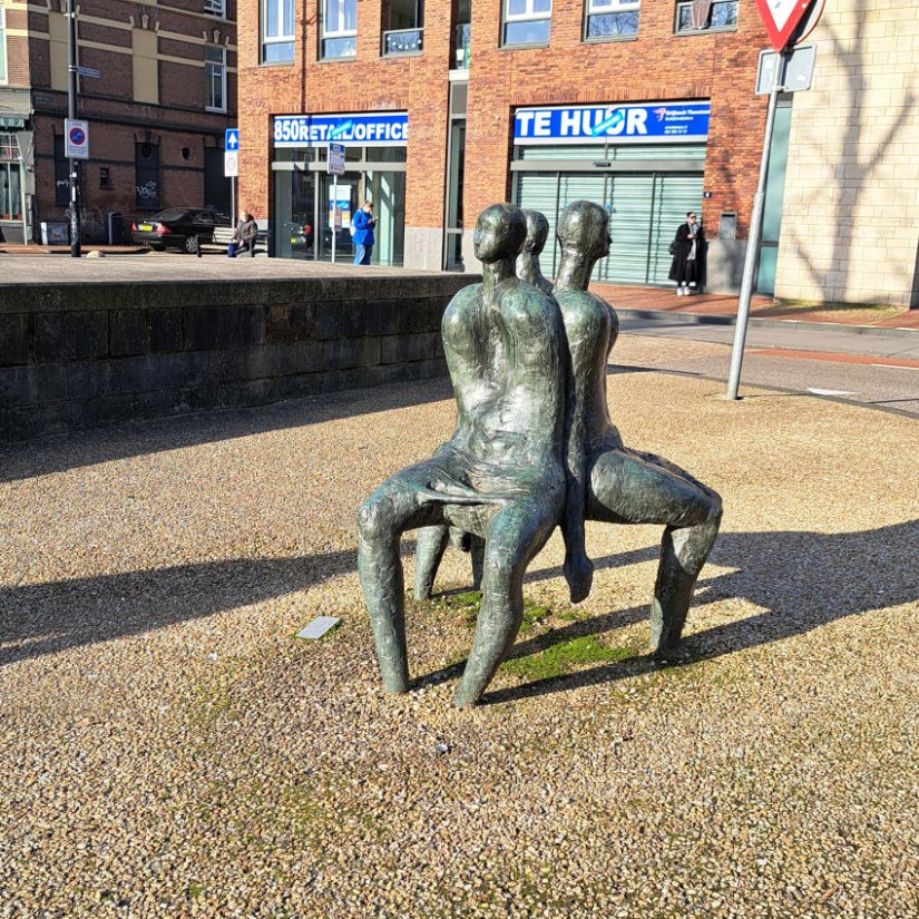 Scihikgodinnen, beeld Oscar Goedhart, Hertogplein 20240325