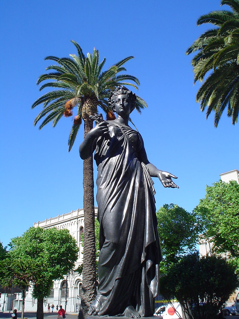 Plaza de Valparaíso 01, Rodrigo Cartagena Armijo (via Flickr/WikiCommons cc-by-sa-2.0)