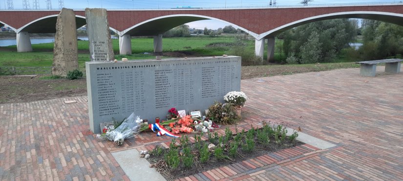 Monument de Oversteek 20221023