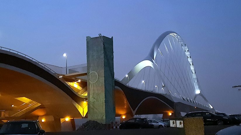 Oude lift bij Oversteek (maart 2021)