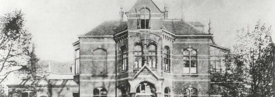 Het Wilhelmina Ziekenhuis, 1910 (F288561) Claas Noorduijnstraat 5 architect Semmelink
