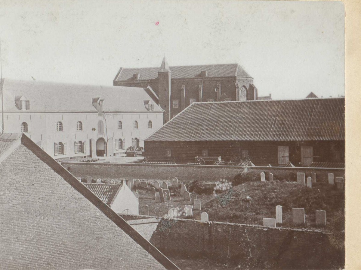 Het Arsenaal en de sluitsteen herinnering aan Willem&nbsp;I