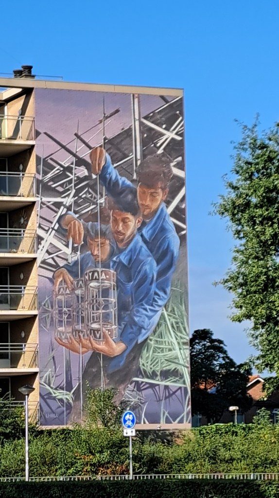 Thread trough time Aaron Li-Hill hoek Industrieweg Vlietstraat (juli 2024)