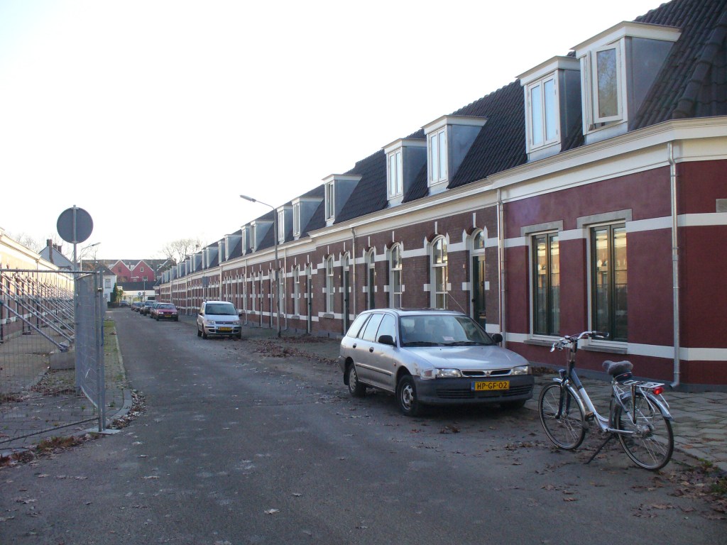 Van Lyndenstraat: 'Vernieuwbouw' en renovatie van de Volksbelang buurt, 2008 (Jan Eichelsheim via DF123 RAN CCBYSA)