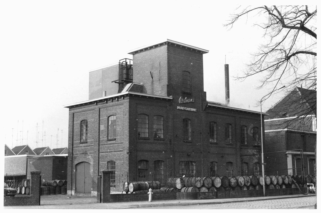 Fabriek Batava Margarine (afgebroken 1974/1975), 2972 (Evert F. van der Grinten via F78885 RAN tevens Auteursrechthouder)