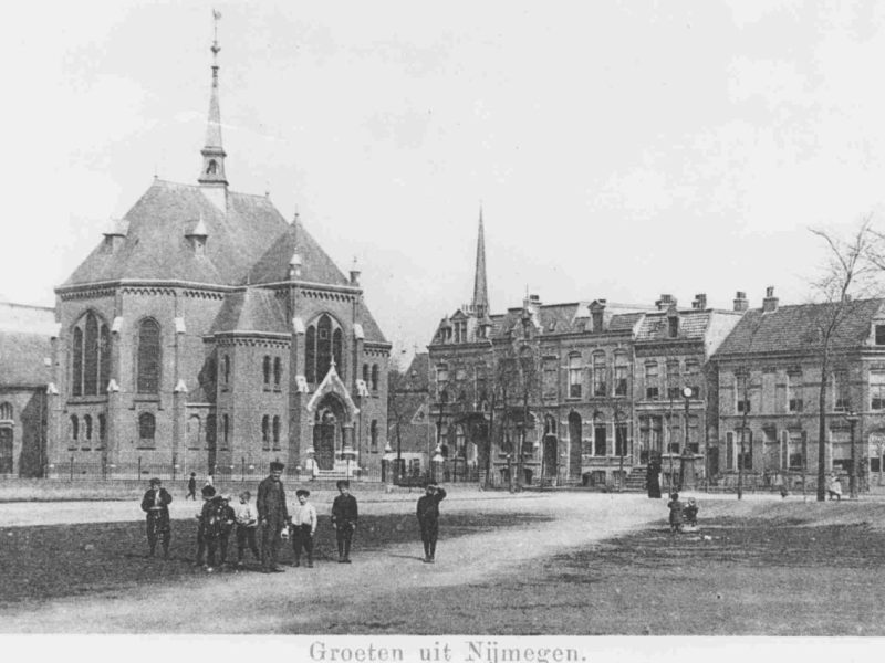 Architectuur en geschiedenis van het Evangelisatiegebouw/Lutherse kerk