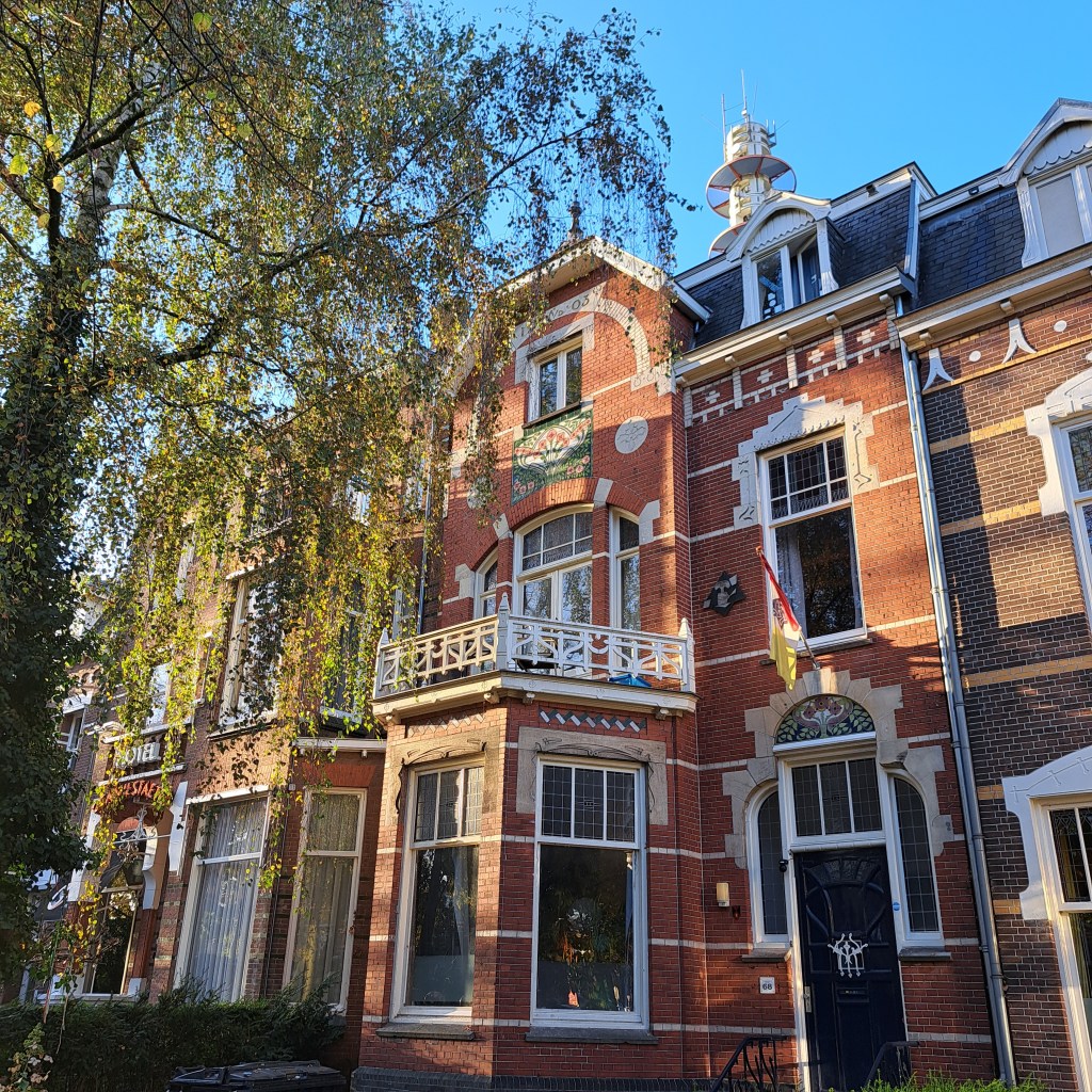 Oranjesingel 68, het eigen woonhuis van van der Waarden (oktober 2024)