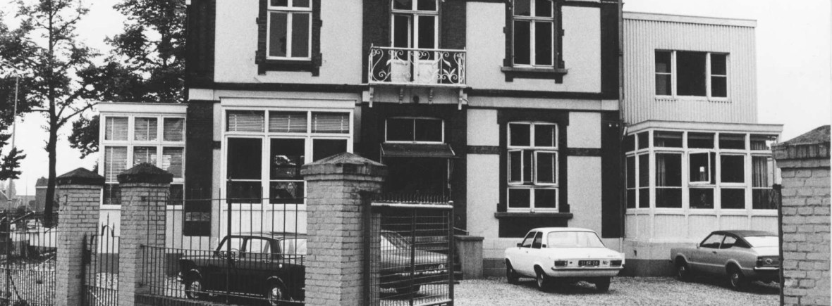 De voormalige margarinefabriek Batava, gesloopt in 1974; op die plaats is het magazijn van de Technische Unie gebouwd (27-06-1974), 1974 (Jan Cloosterman via F29247 CCBYSA) Krayenhofflaan Voorstadslaan Biezen Nijmegen