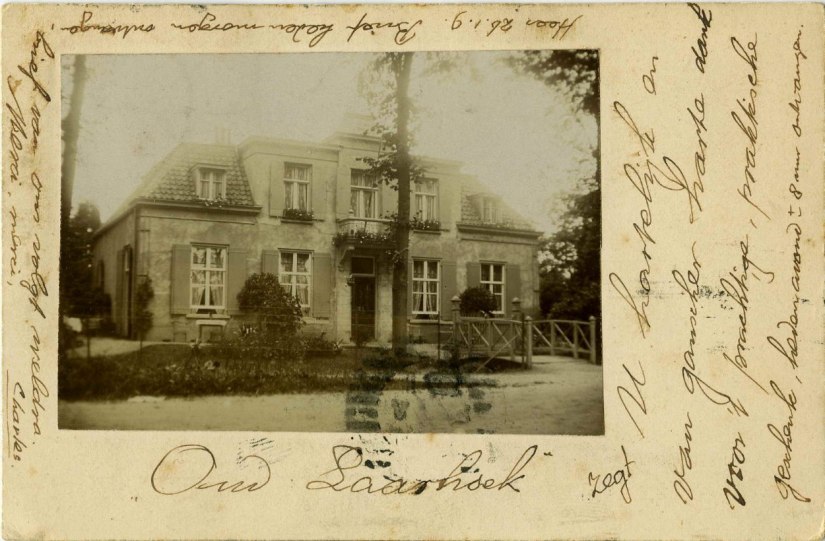 Huize 'De Laarhoek' van de familie C.A. Wagner; Het toenmalige adres van de woning was Breedestraat 217, vanaf 1912 wordt het huis bewoond door de familie Hammes-Wagner, Bredestraat 160 Hees, 1907-1908 (F88886 RAN)
