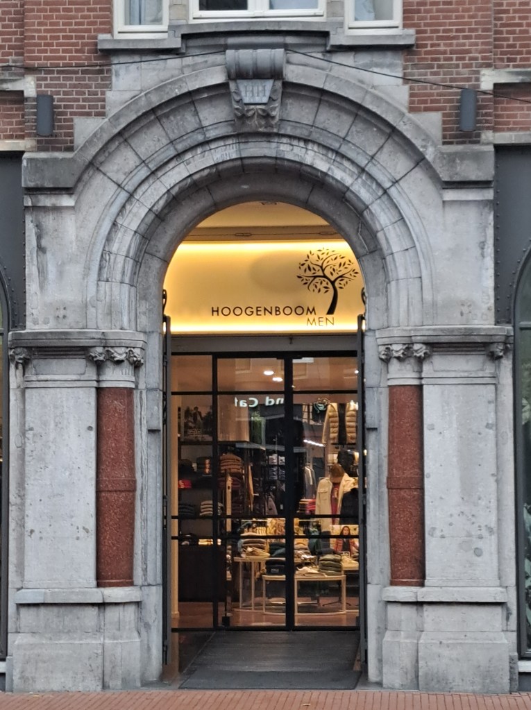 Ingang Molenstraat 106 (november 2024)