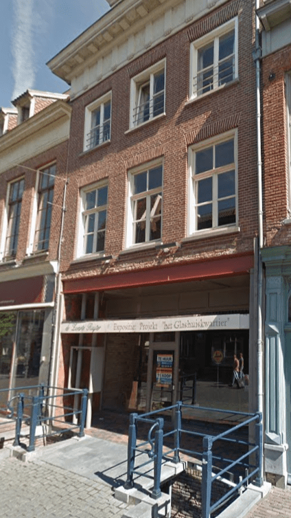 Lange Hezelstraat 50-52, "de Zwarte Ruiter", juli 2017 (Google Streetview)