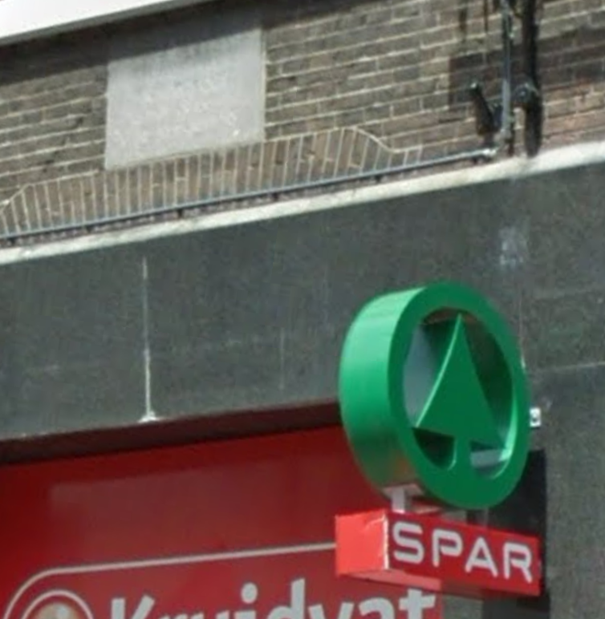 Gedenksteen Prof. Willem Leonard Pieter Arnold Molengraaff, Lange Hezelstraat 14, Juli 2019 (Google Streetview)