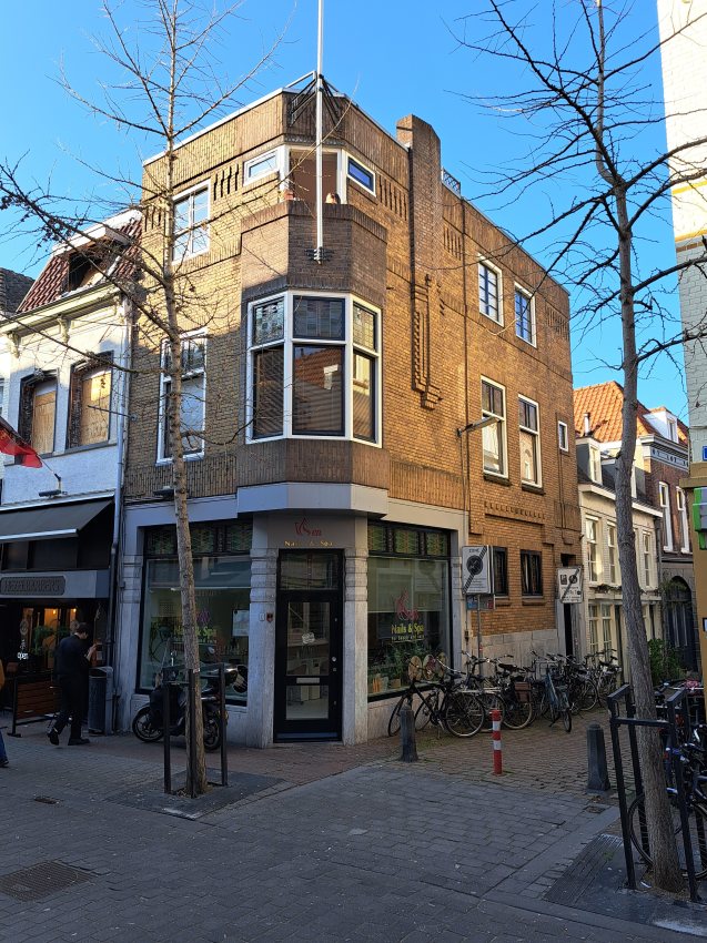Lange Hezelstraat 22 hoek Begijnenstraat (1 maart 2026)