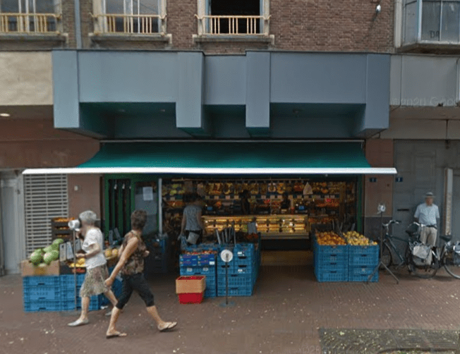 Ziekerstraat 1, waar jarenlang een groentenhandel heeft gezeten, juli 2018 (Google Streetview)