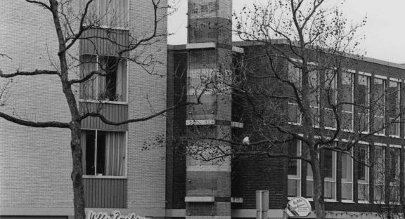 De hoek Augustijnenstraat en Stikke Hezelstraat in 1996, 2/4/1996 (Ger Loeffen via F36913 RAN CCBYSA)