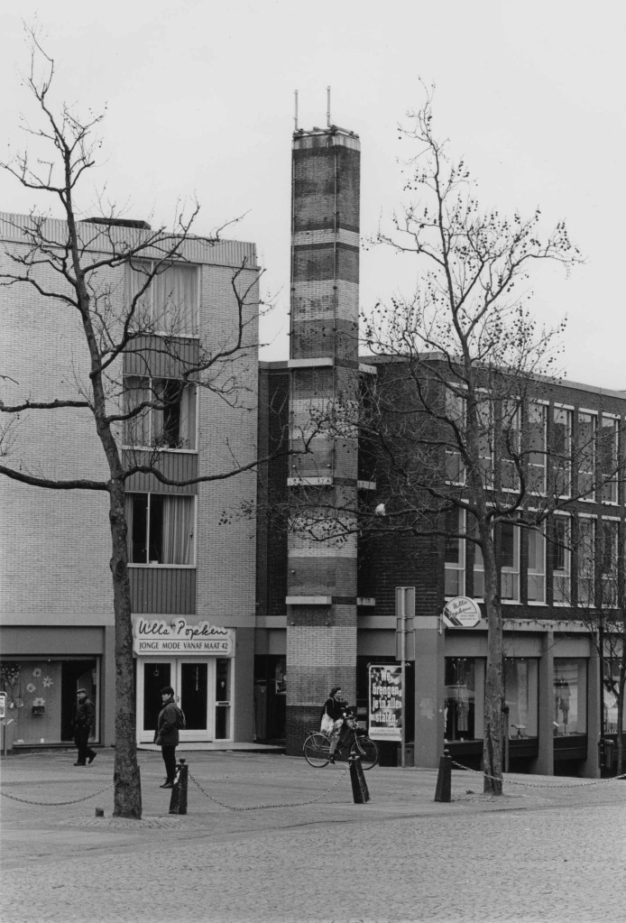 De hoek Augustijnenstraat en Stikke Hezelstraat in 1996, 2/4/1996 (Ger Loeffen via F36913 RAN CCBYSA)