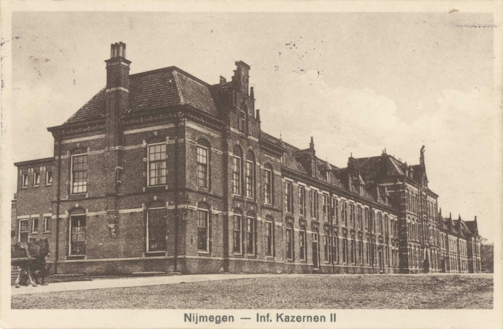 De Snijderskazerne, Gelderselaan, 1925 (F13166 RAN) Galgenveld