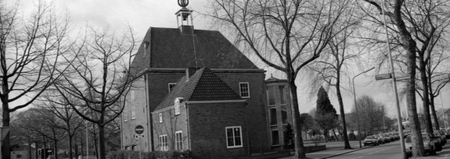 Doopsgezinde Kerk, Architect Oswald, Waldeck Pyrmontsingel, 1986 (Gemeente Nijmegen afd. Reprografie via KN12868-2 RAN CC0)
