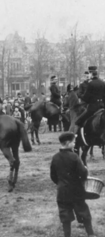 Ruiters aan de Wedren, 1910 (uitsnede F55882 RAN)