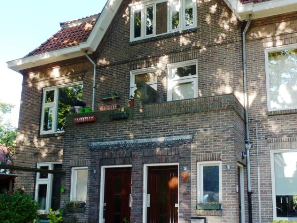 Huis en Hof, architect&nbsp;Estourgie