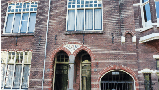 Stieltjesstraat 22-24, 2013 (Henk van Gaal via DF4269 RAN CC0)