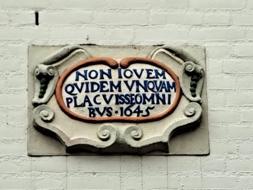 Gevelsteen, Lage Markt 70 - 88 (augustus 2025) Benedenstad Waalkade